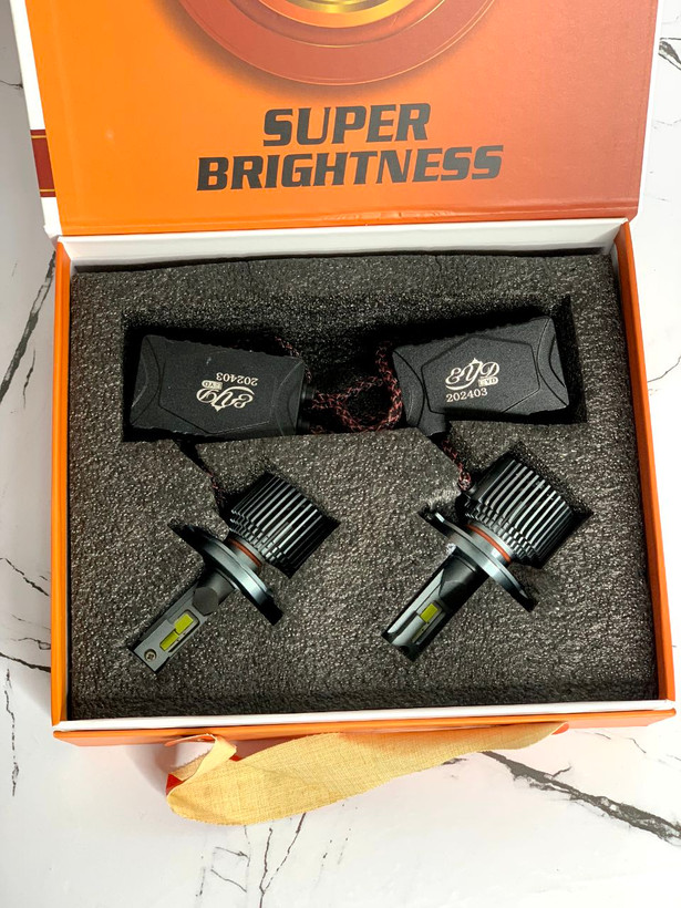 هدلایت خودرو | لوکس شاپ